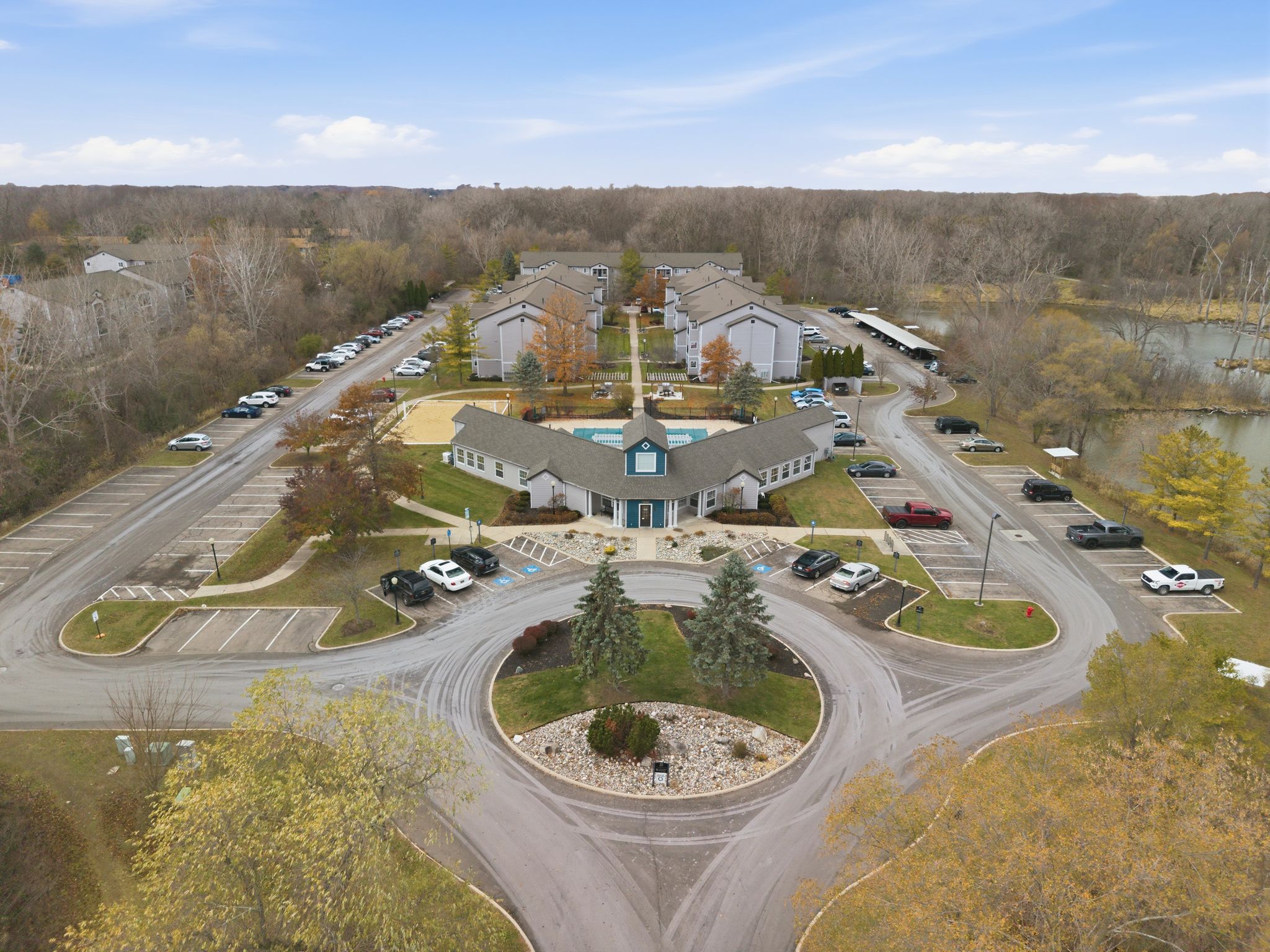 Copy of 07 2501 Abbot Rd East Lansing MI 48823 USA Exterior 208091 SEP Amenities 07