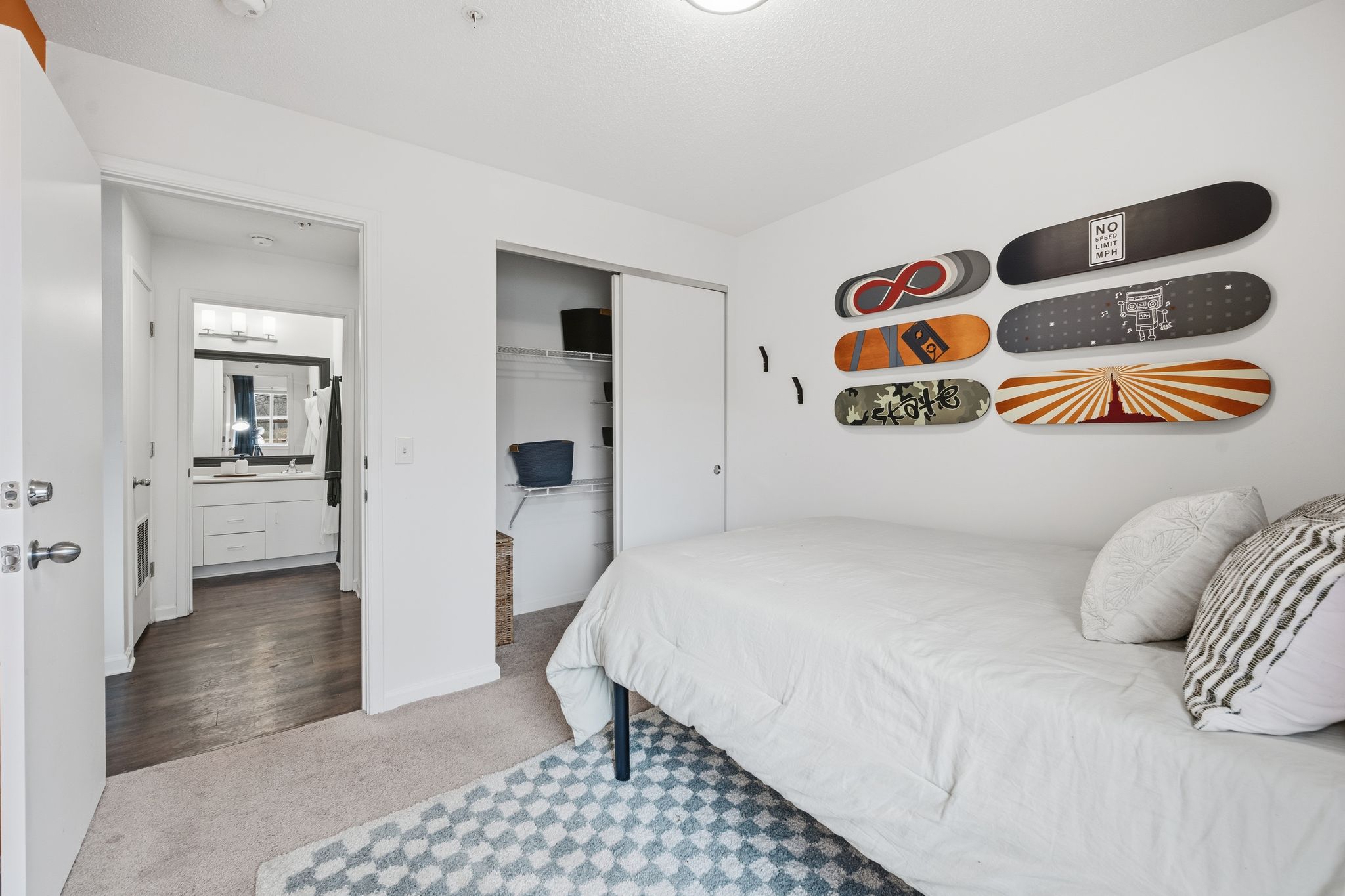 Copy of Copy of 15 2501 Abbot Rd East Lansing MI 48823 USA Bedroom 208091 HDR Unit 1015 38